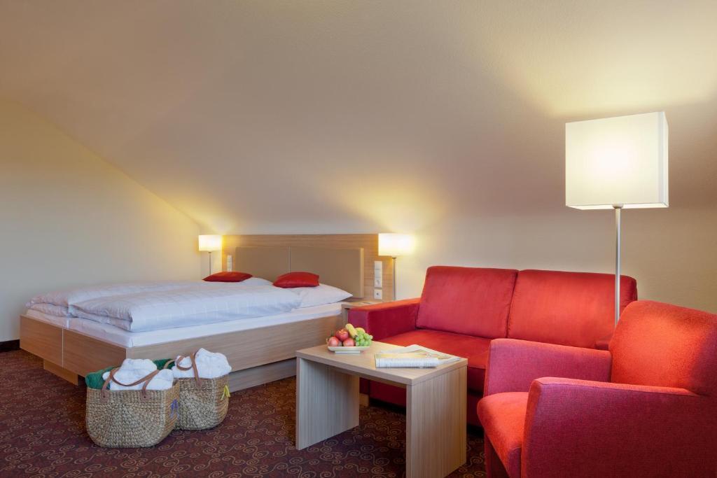 Hotel Konradshof Seewald Ruang foto